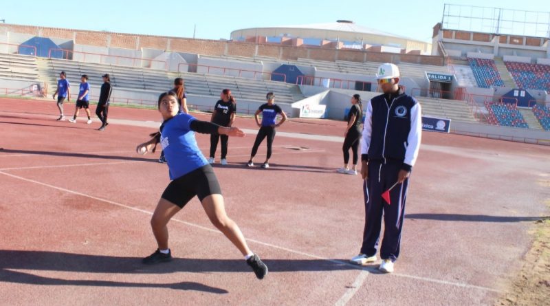 Realizan futuros docentes de Educación Física Festival de Atletismo