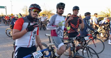 Participan decenas de ciclistas en  competencia Kino Race